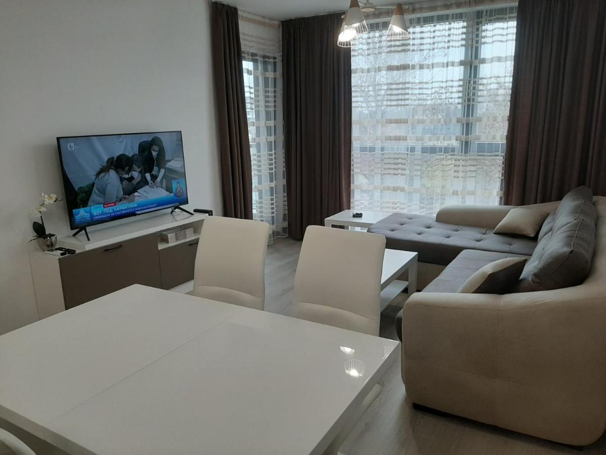 Апартамент Deluxe 3 圣君士坦丁和海伦那 外观 照片